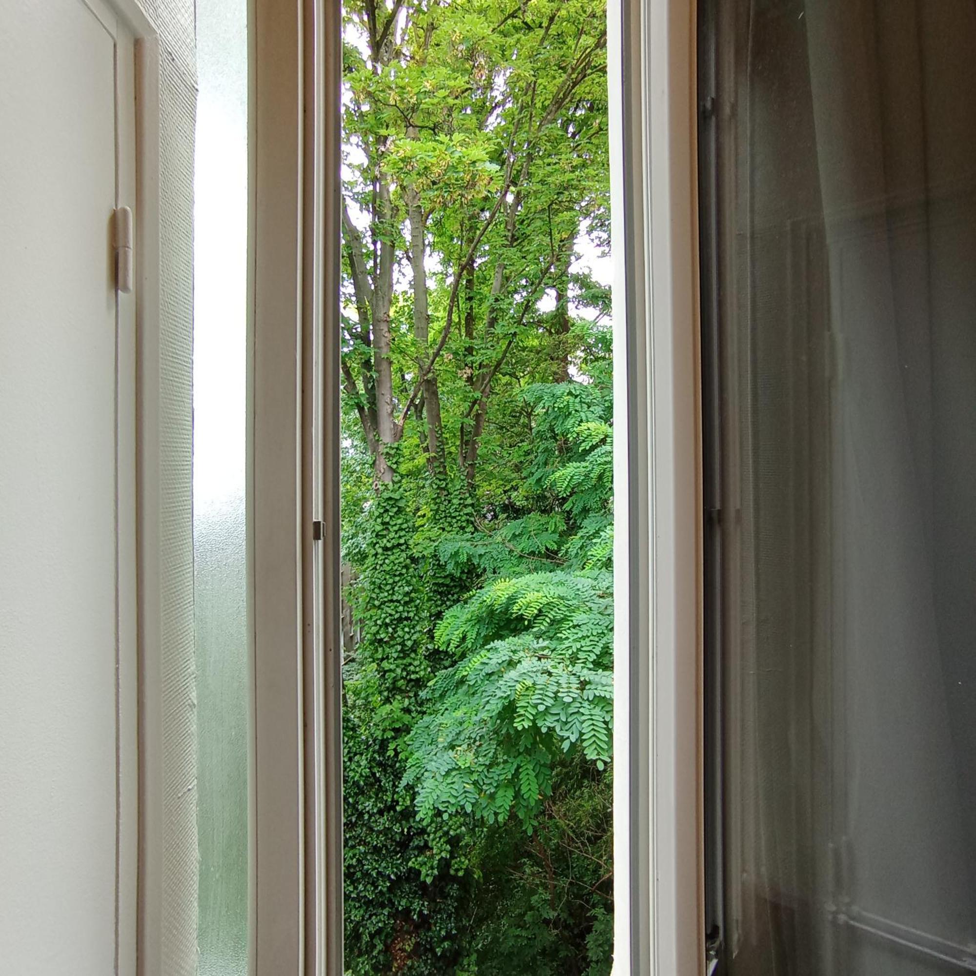 Caulaincourt Montmartre By Hiphophostels ปารีส ภายนอก รูปภาพ