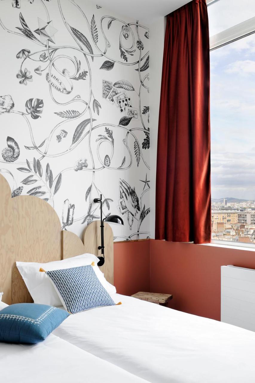 Caulaincourt Montmartre By Hiphophostels ปารีส ภายนอก รูปภาพ